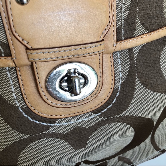 Coach Willis 70th ANNIVERSARY Legacy Signature Logo Bag - Picture 7 of 15